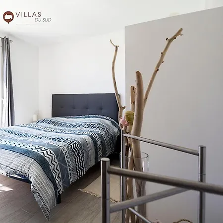 Bord De Avec Piscine 200 Metres Villa *